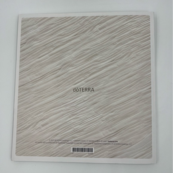 NWT The DoTerra essentials Book - Picture 2 of 3